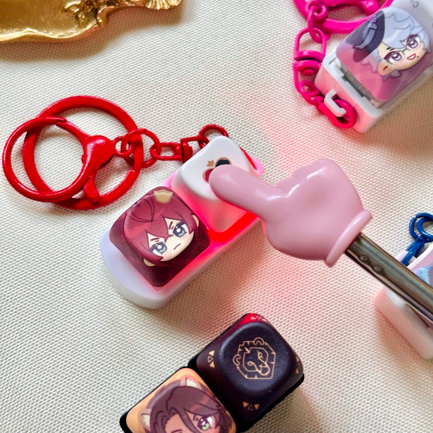 Twisted Wonderland Keycap Keychains